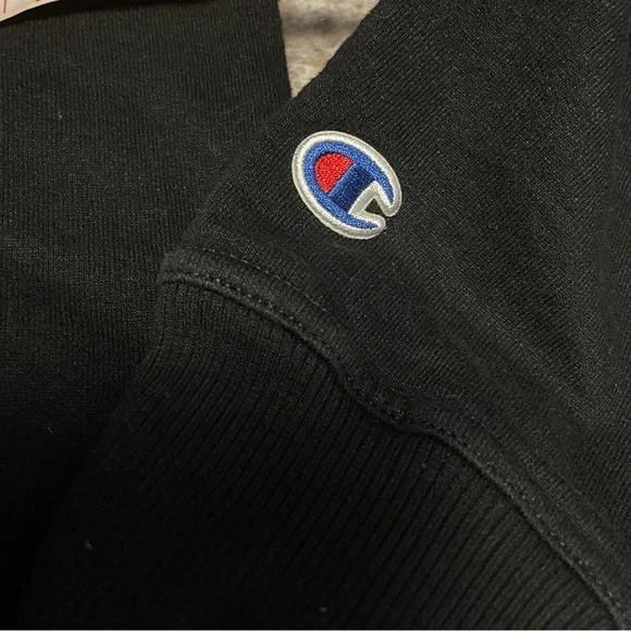 Champion Black Crewneck Sweatshirt Men’s Medium - Picture 11 of 11
